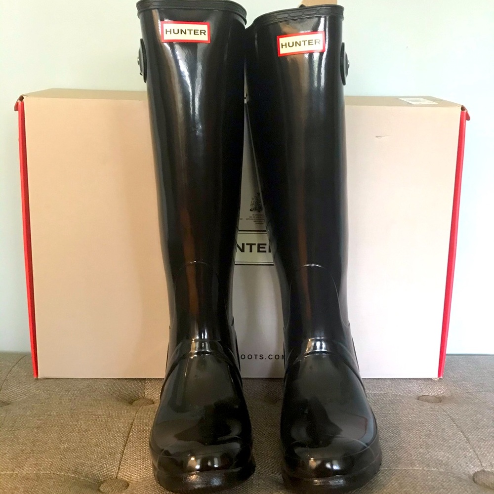 Hunter Tall Gloss Rain Boot NWT